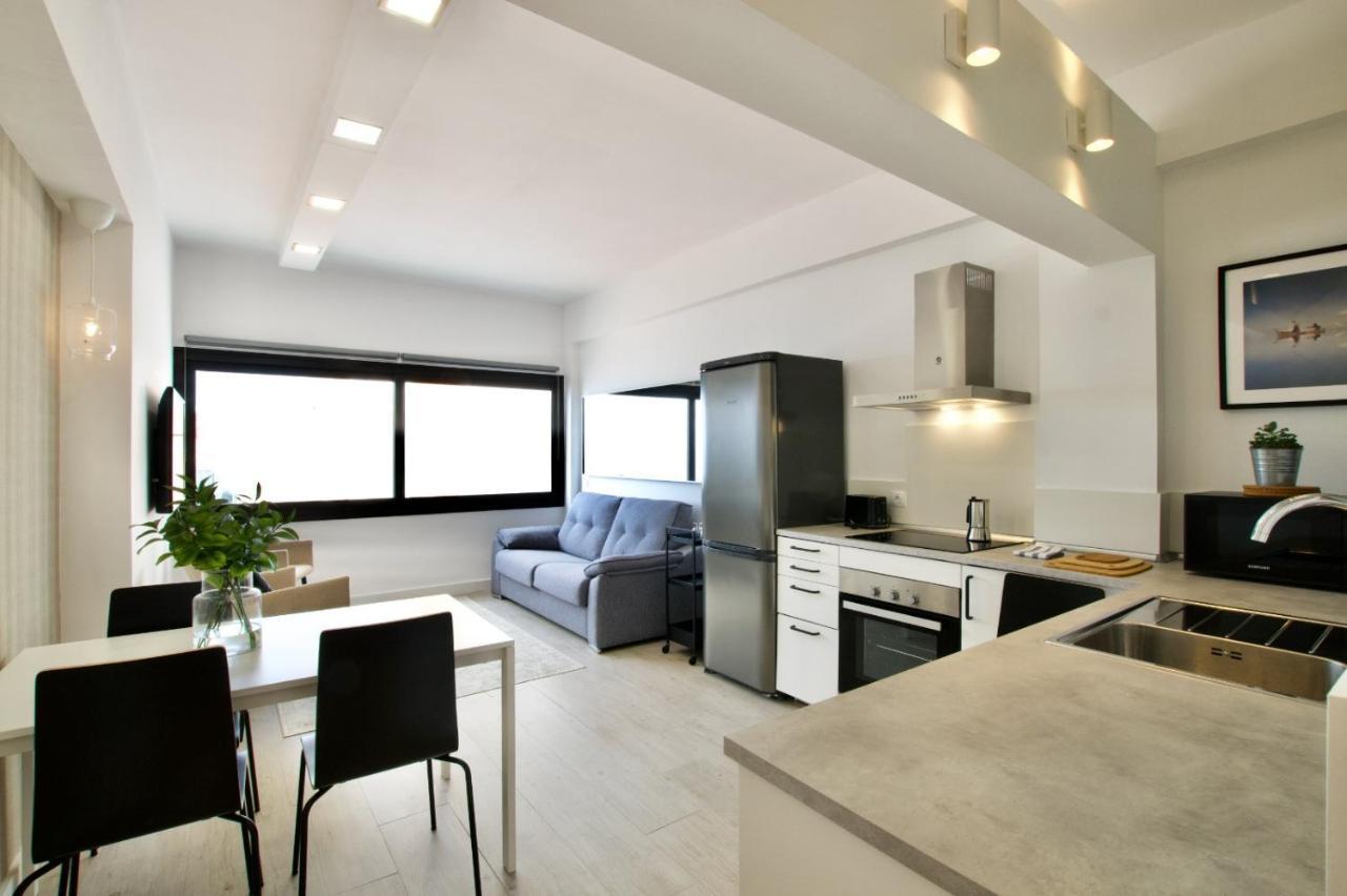 Homeforguest Apartamento Con Vistas A Las Canteras Las Palmas de Gran Canaria Bagian luar foto